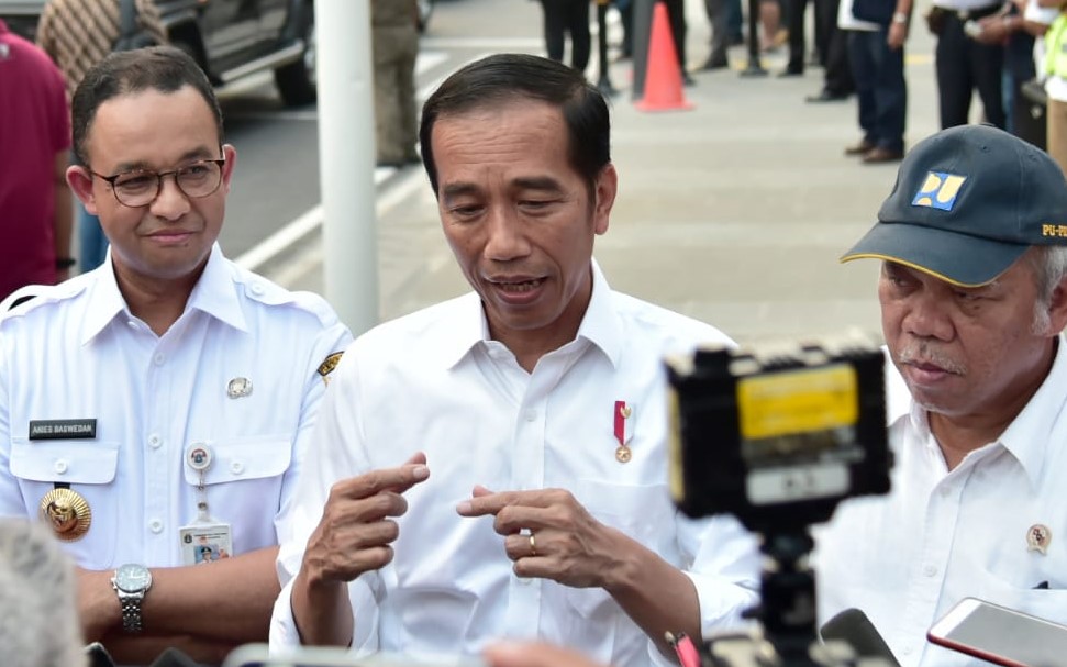 Presiden Jokowi saat meninjau jalur pedestrian di Jakarta, Kamis, 2 Agustus 2018. 