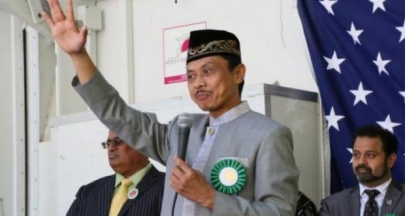 Ustadz Shamsi Ali ketika memberikan ceramah dakwah di Amerika Serikat. (foto: ist)