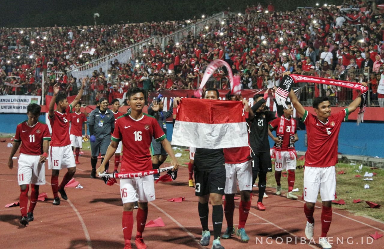 Selebrasi pemain Timnas Indonesia U-16 usai kalahkan Timor Leste, Sabtu 4 Agustus 2018. (foto: Haris/ngopibareng)