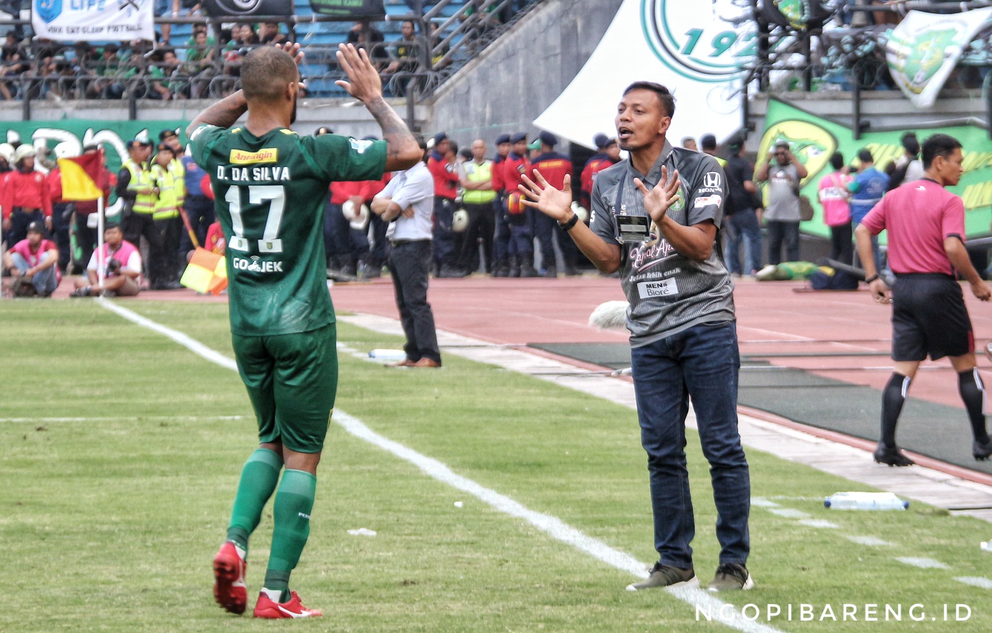 Pelatih caretaker Persebaya, Bejo Sugiantoro. (Foto: Haris/ngopibareng.id)