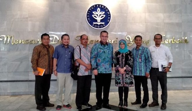 Pertemuan tiga pihak antara Ombudsman RI, IPB, dan Pemkab Simalungun memastikan status studi Arnita Rodelina Turnip (Foto: Ombudsman)