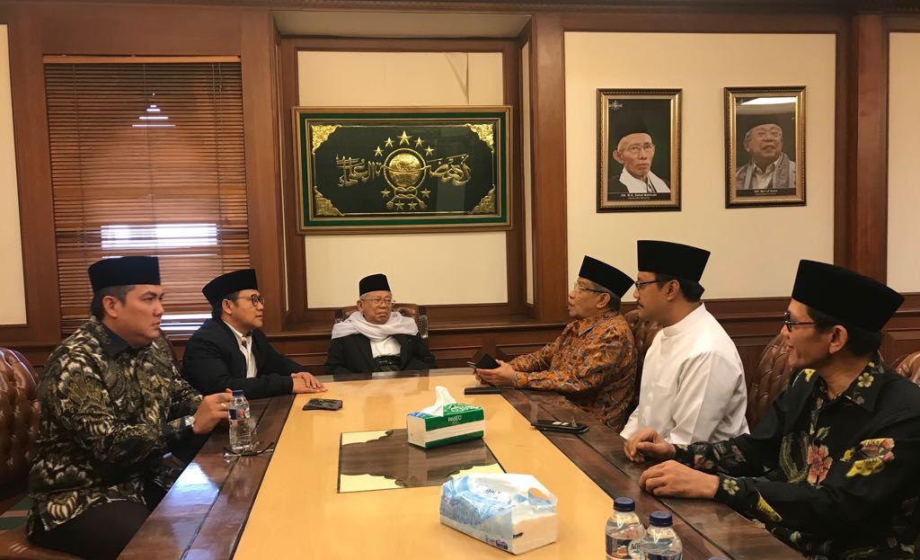 Pertemuan tertutup di ruang Rois Aam PBNU KH Ma'ruf Amin. Foto : Istimewa