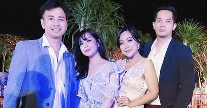 Pasangan Raffi Ahmad dan Nagita Slavian (Gigi) foto bersama dua sahabatnya.