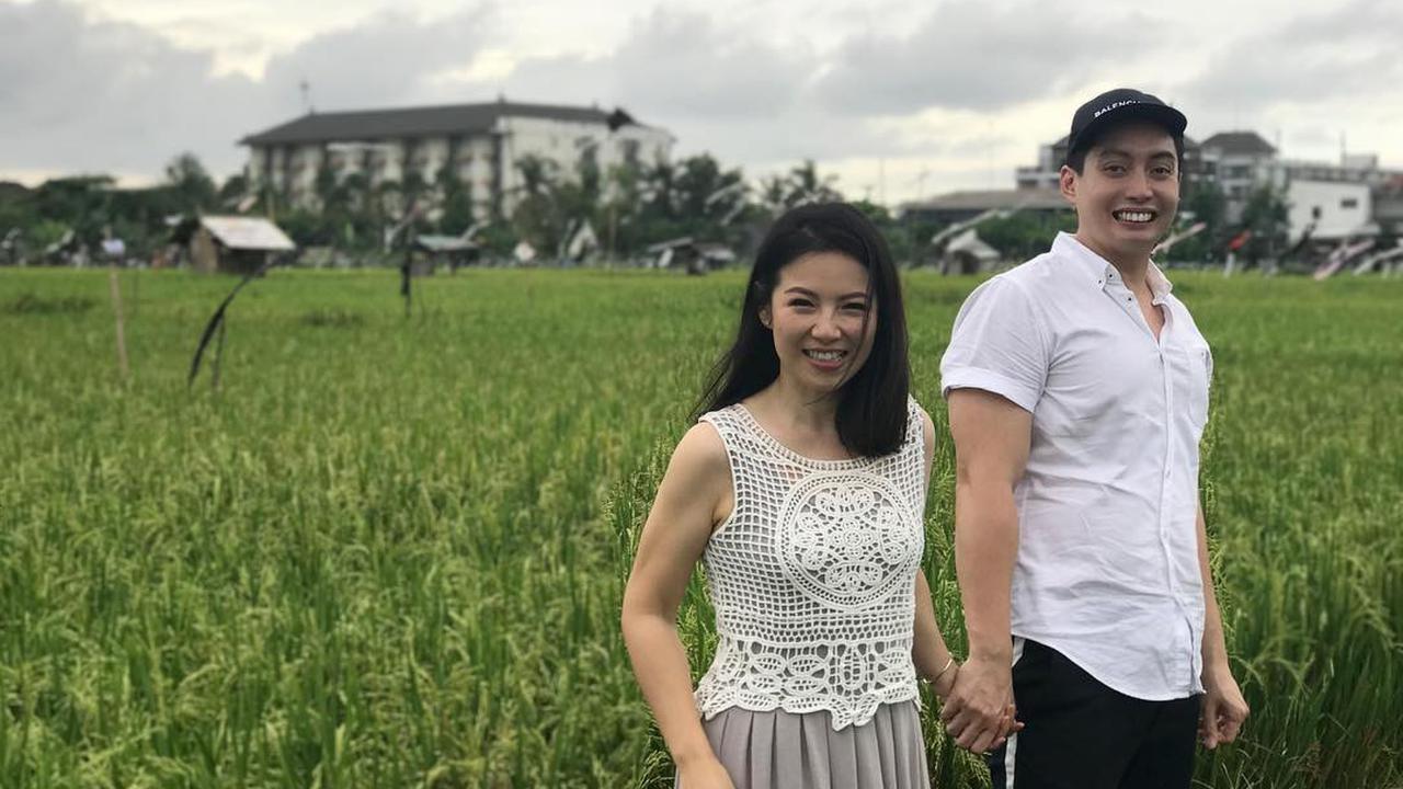 Edric Tjandra dengan calon istrinya, Venny. Foto: IG/edrictjandra.