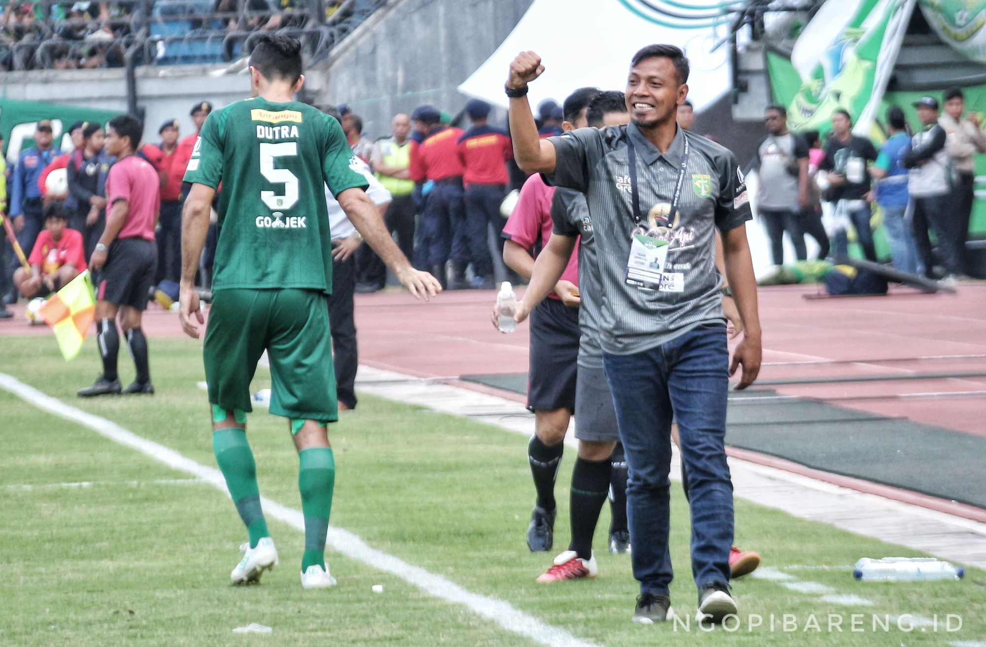 Pelatih caretaker Persebaya, Bejo Sugiantoro. (foto: Haris/ngopibareng.id)