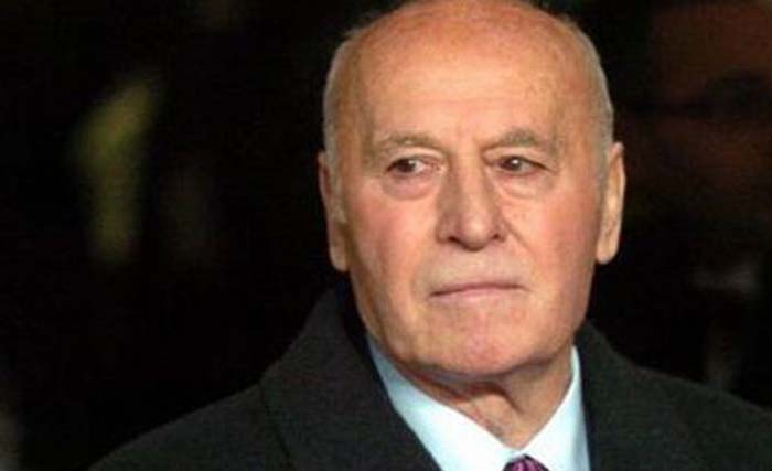 Ron Saunders, mantan manager Aston Villa yang kini menderita demensia. (foto: afp)