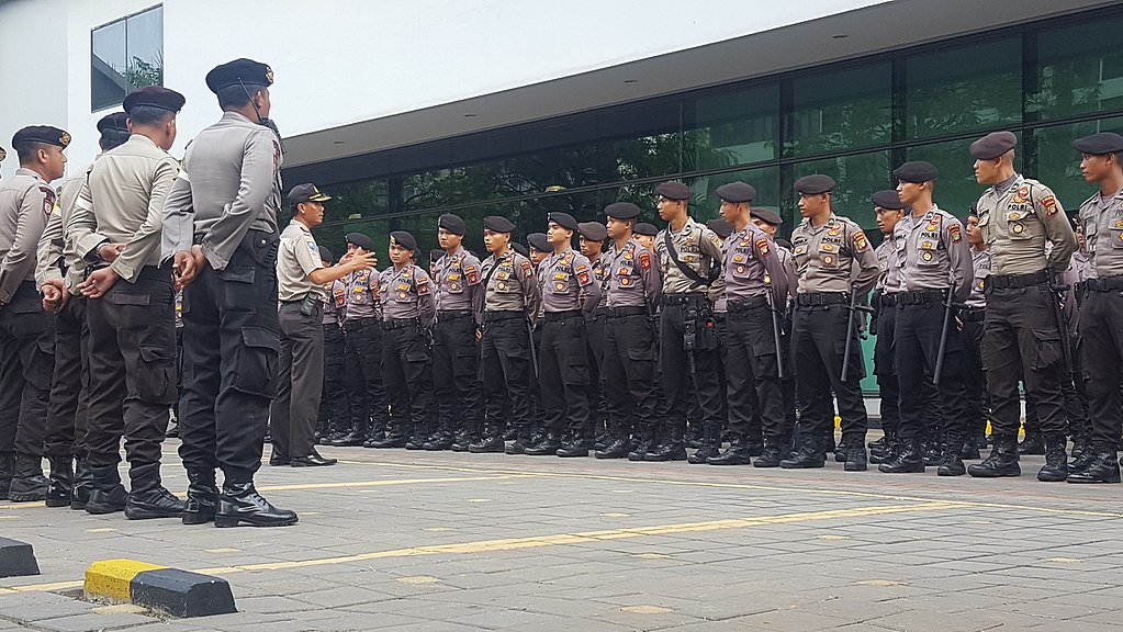 Ilustrasi polisi sedang berbaris. (Foto: Ilustrasi)