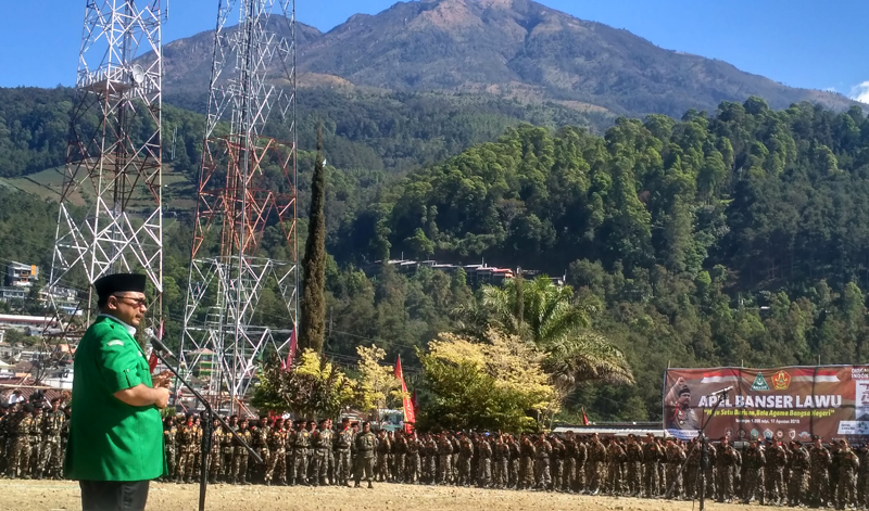 APEL: HUT Kemerdekaan dalam Apel Banser di kawasan Telaga Sarangan, Magetan. (foto: ist)