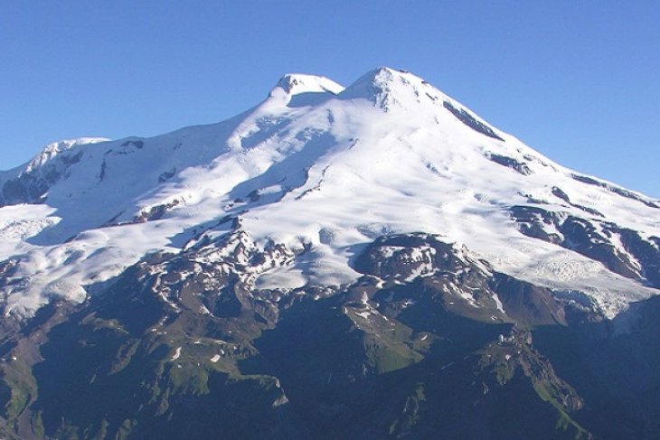 Puncak Elbrus, Rusia. Foto : Antara