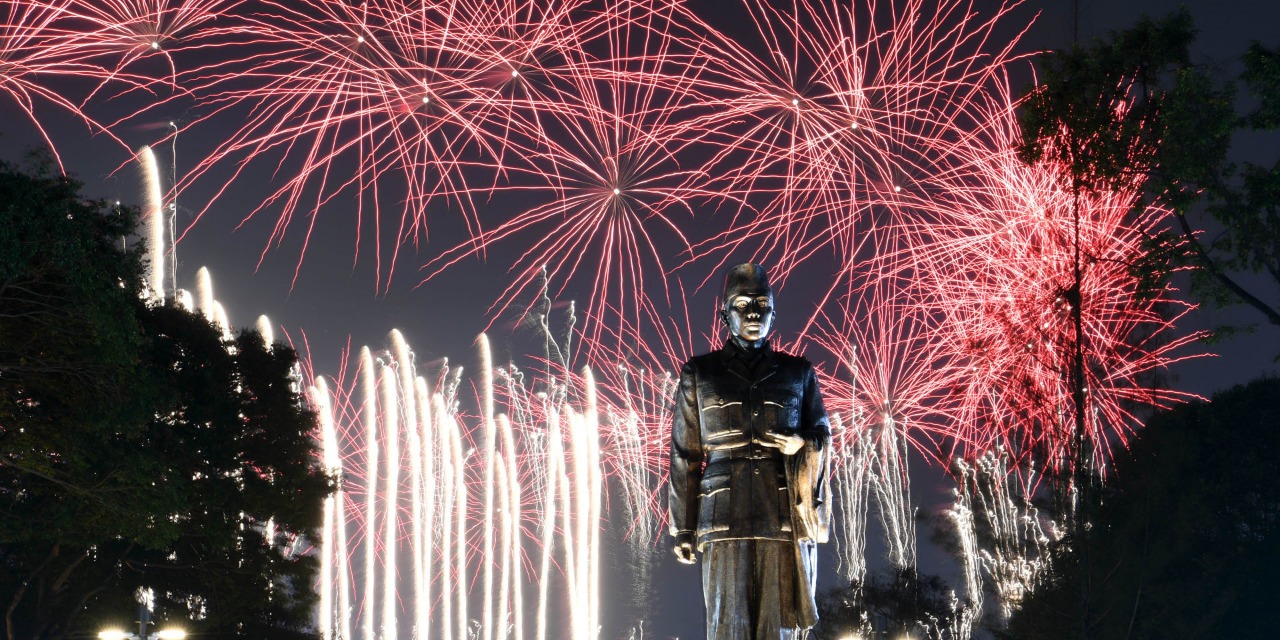 Pesta kembang yang spektakuler. foto:istimewa