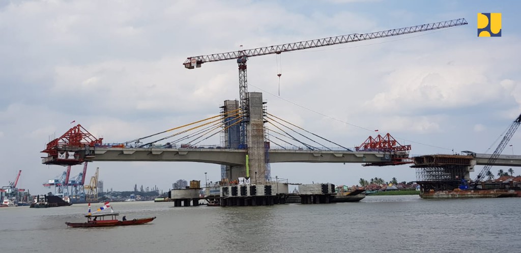 Jembatan yang memiliki panjang 1.130 meter dan panjang bentang 312,8 meter merupakan jembatan yang dibangun dengan biaya sebesar Rp 553 miliar.