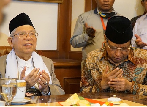 BERSIAP: KH Ma'aruf Amin dan KH Said Aqil Siroj. (foto: nu for ngopibareng.id)