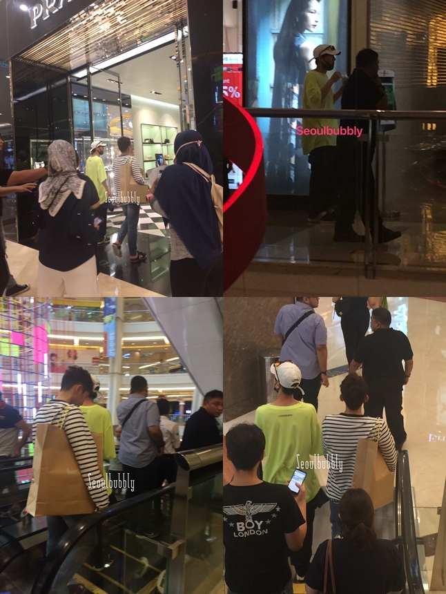 Leeteuk dan Ryeowook menikmati waktu luang dengan berjalan-jalan di Mal Pasific Place.