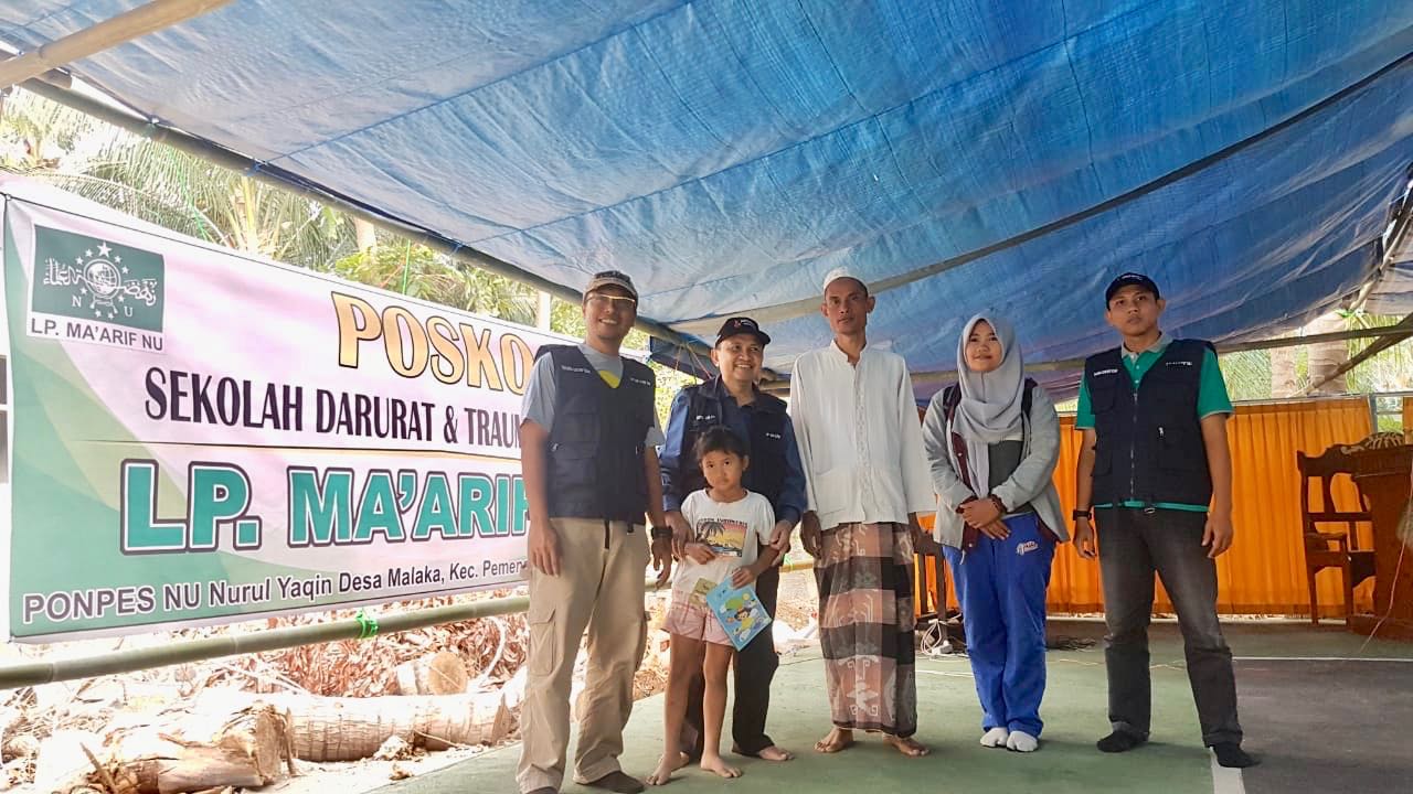 PENDIDIKAN: Tim NU Peduli mewujudkan sekolah darurat di Lombok. (foto: ngopibareng.id)