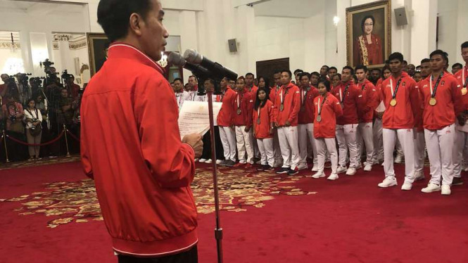 Presiden Jokowi di acara silaturahmi dengan atlet peraih medali di Asian Games 2018. Foto: Twitter/pramonoanung.