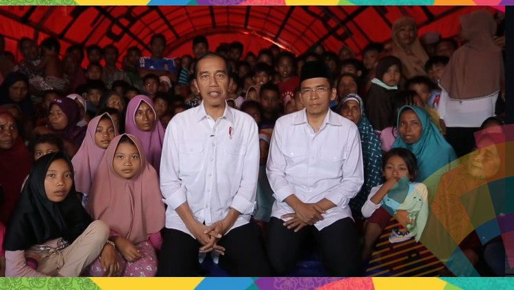 Presiden Jokowi didampingi Gubernur NTB, Muhammad Zainul Majdi bersama para pengungsi korban gempa lombok. Foto: INASGOC.