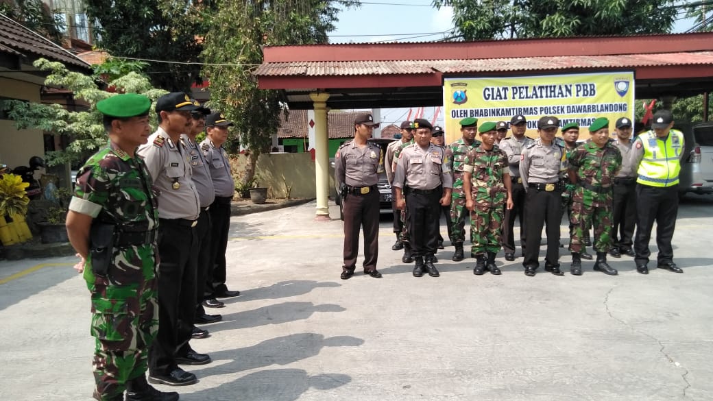 Danramil 0815/08 Tatap Muka Bersama Pokdar Kamtibmas