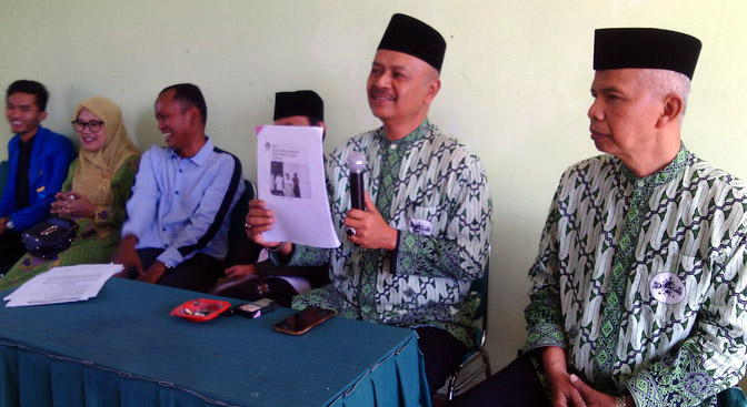 PCNU Salatiga dalamkonferensi pers, Senin, 3 September 2018 usai melaporkan seorang caleg PKS ke polisi. 