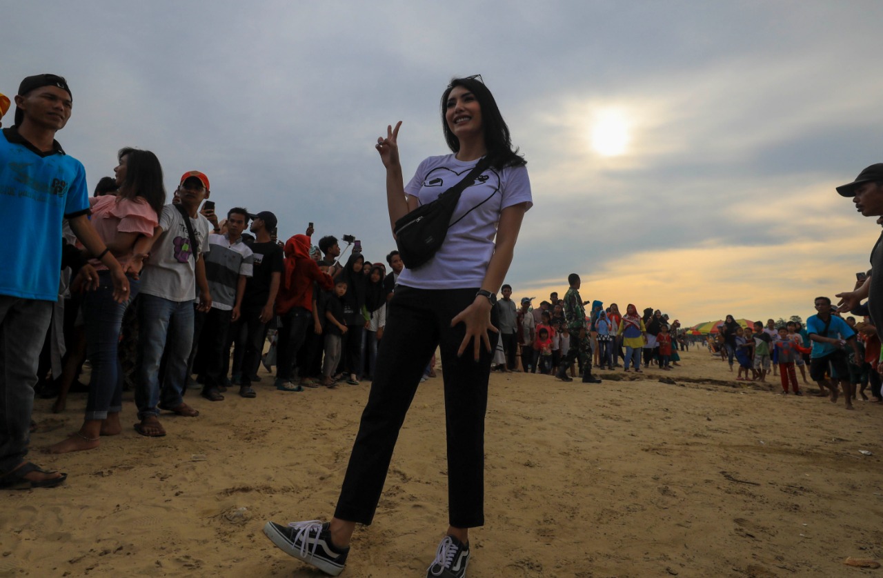 Panorama yang indah, para artis beken pun juga berdatangan. foto:dok kemenpar