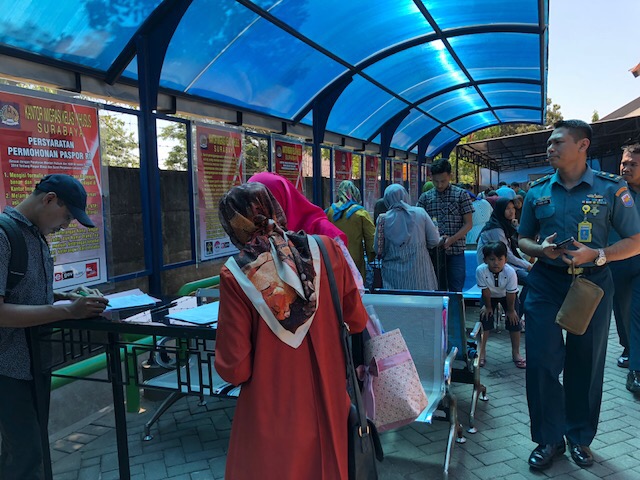 Tempat mengisi formulir yang juga ditata dengan rapi.