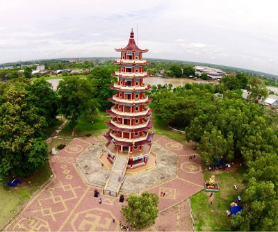 Salah satu destinasi Palembang di Pulau Kemaro. foto:jejakpiknik