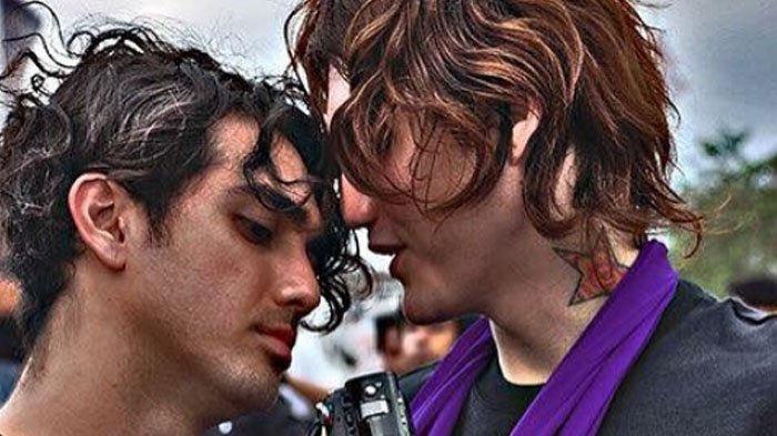 Ozzy dan adiknya, Fachri Albar.