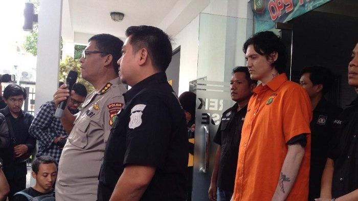 Humas Polda Metro Jaya Kombes Pol Argo Juwono, saat jumpa pers kasus Ozzy di Direktorat Reserse Nakoba Polda Metro Jaya, Jakarta Selatan, Kamis 13 September 2018.