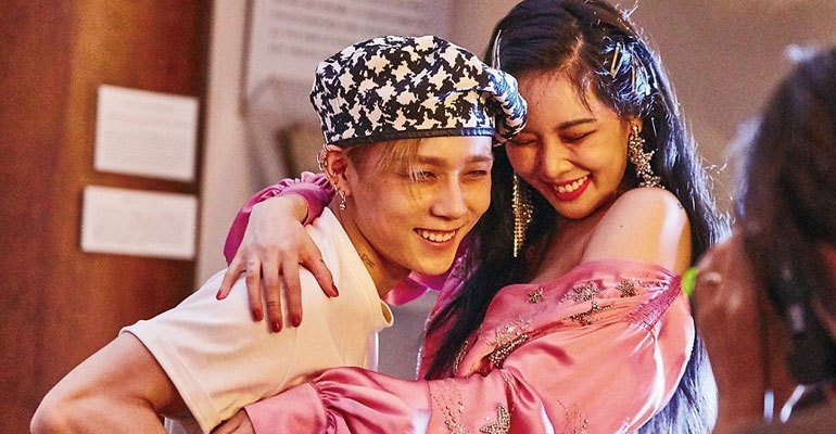 HyunA dan E'Dawn 'Pentagon'.