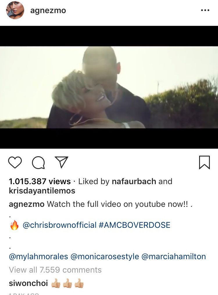 Siwon, personil Super Junior, memberikan tiga jempol di kolom komentar Instagram Agnez Mo.