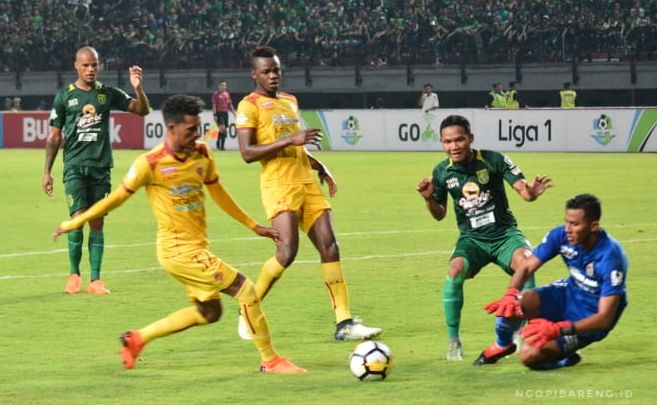 Persebaya vs Sriwijaya. (foto: Haris/dok. ngopibareng)