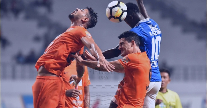 Persib Bandung vs Borneo FC. (foto: Persib)