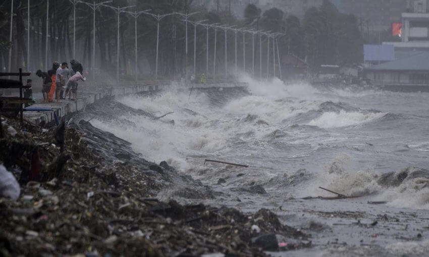 Topan Mangkhut melanda Hongkong, Filipina hingga China pada Senin, 17 September 2018. Foto: REUTERS.