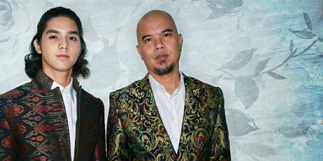 Ahmad Dhani dan putra sulungnya, Al Ghazali.