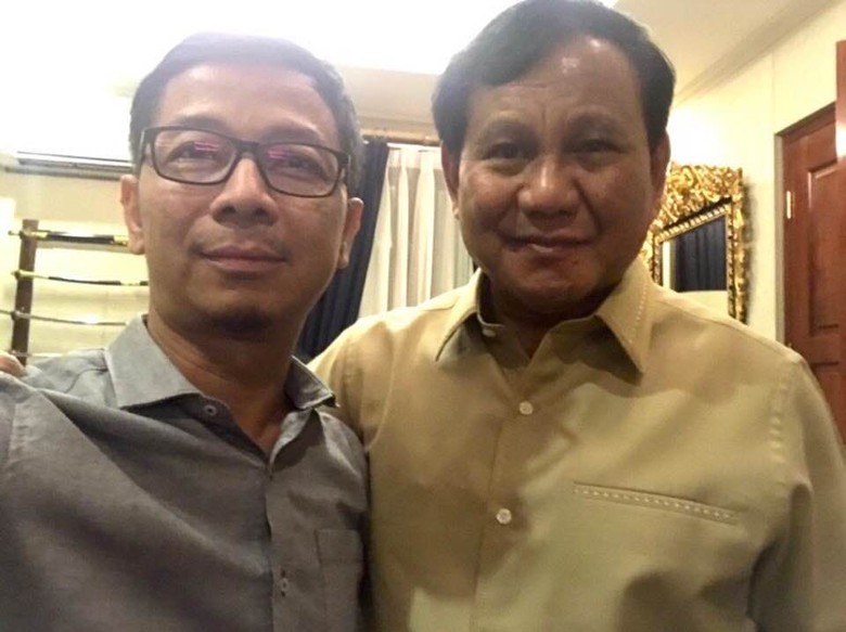 Sang Alang dan Prabowo Subianto. Foto: Faceboong/Alang.