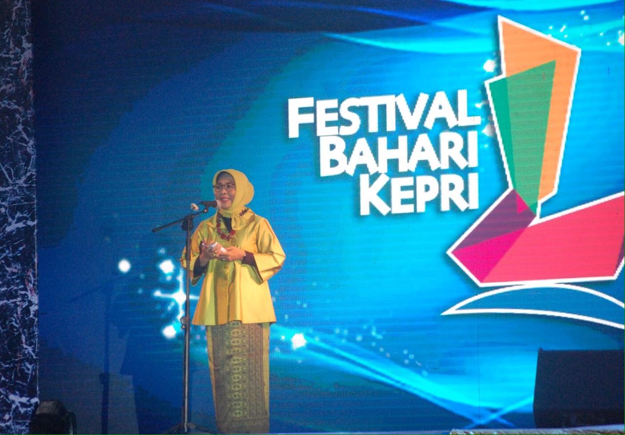 Festival bahari dimulai. foto:kemenpar