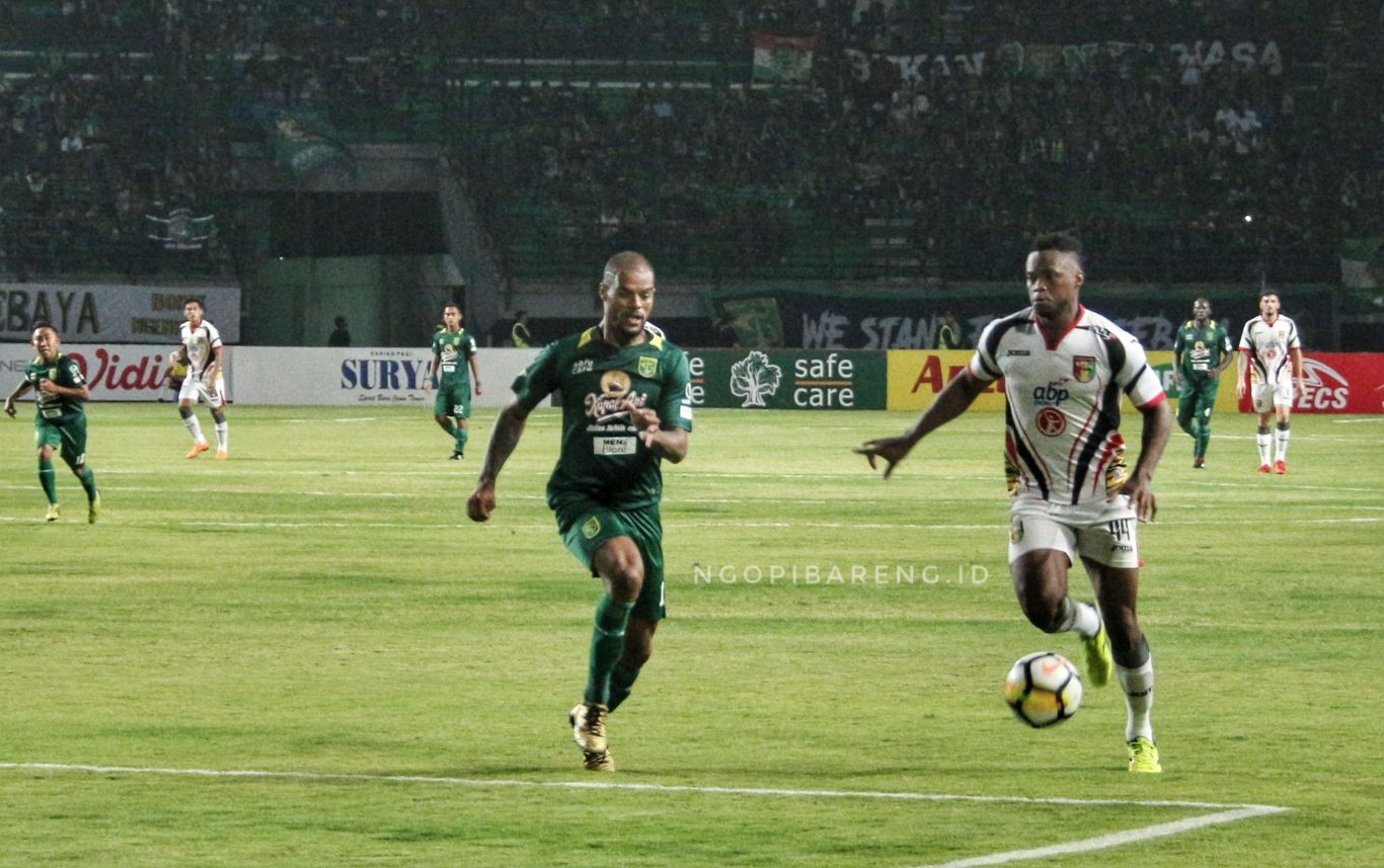 Persebaya vs Mitra Kukar. (foto: Haris/ngopibareng)