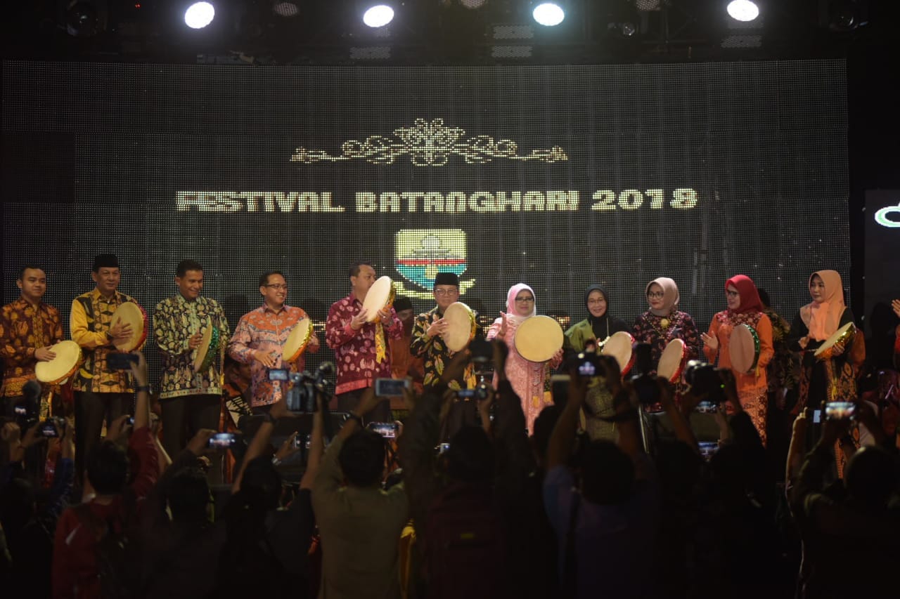 Ayooo kesini mas bro, festival sudah dibuka. foto:kemenpar