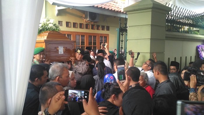 Jenazah Hari Mulyono, adik ipar Presiden Jokowi.