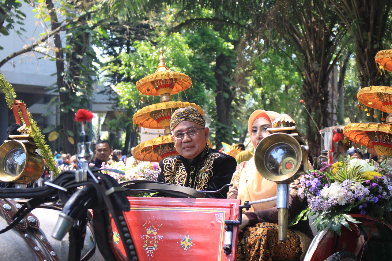 UB gelar Kirab Pataka Panji Budaya, Kamis 27 September 2018. (Foto: Humas UB)