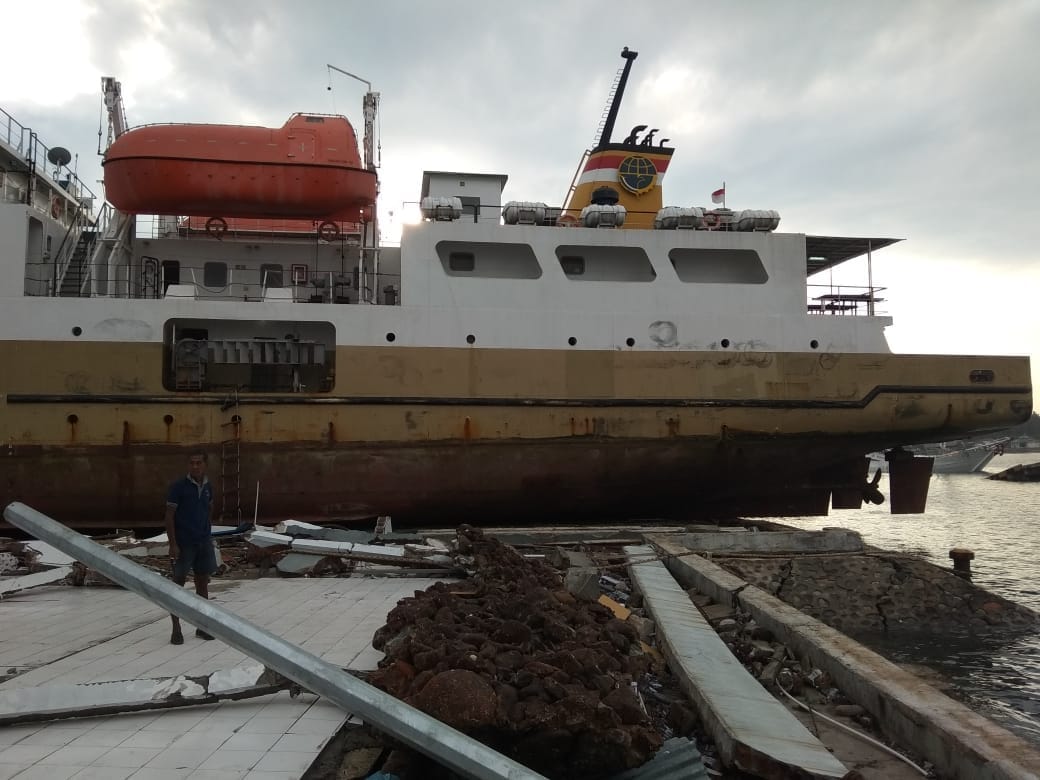 KM Sabuk Nusantara bergeser dari pelabuhan. Foto: Dirjen perhubungan laut