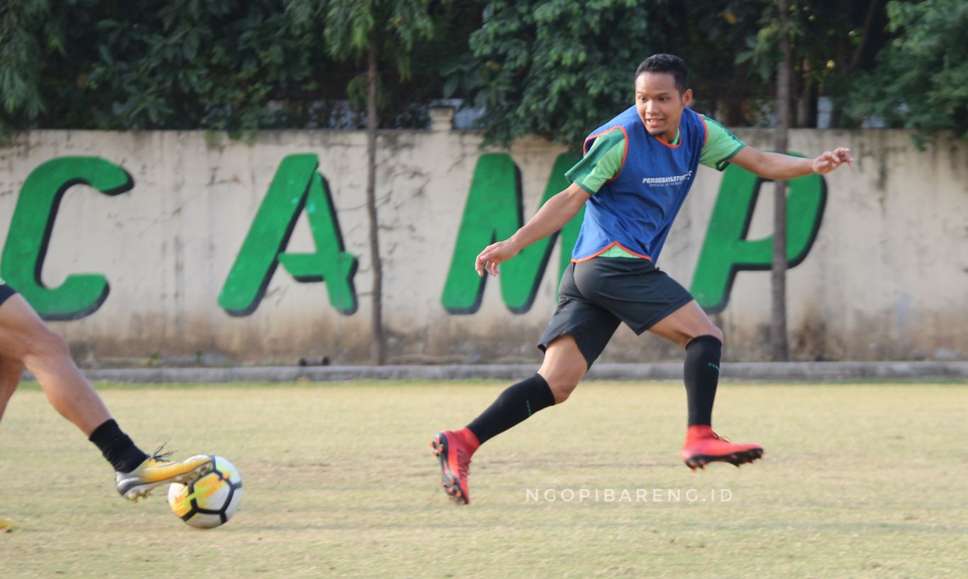 Pemain Persebaya, Oktavianus Fernando. (foto: Haris/ngopibareng)