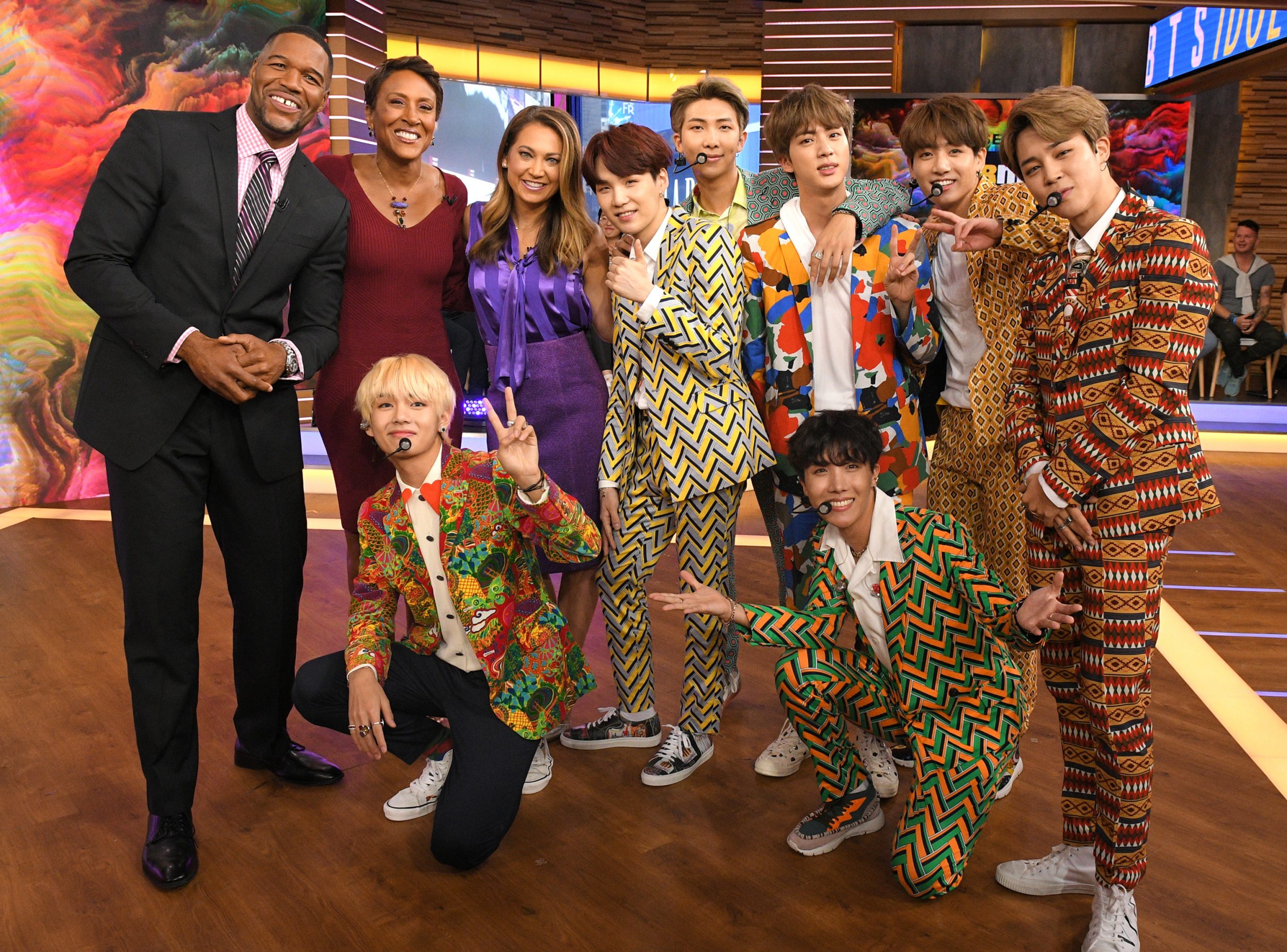 BTS tampil di Good Morning America. Foto: GMA/ABC.