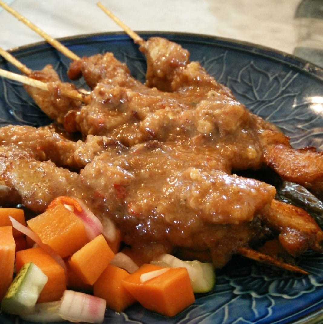 Indonesia itu sate. Sate itu made in Indonesia. foto: kemenpar