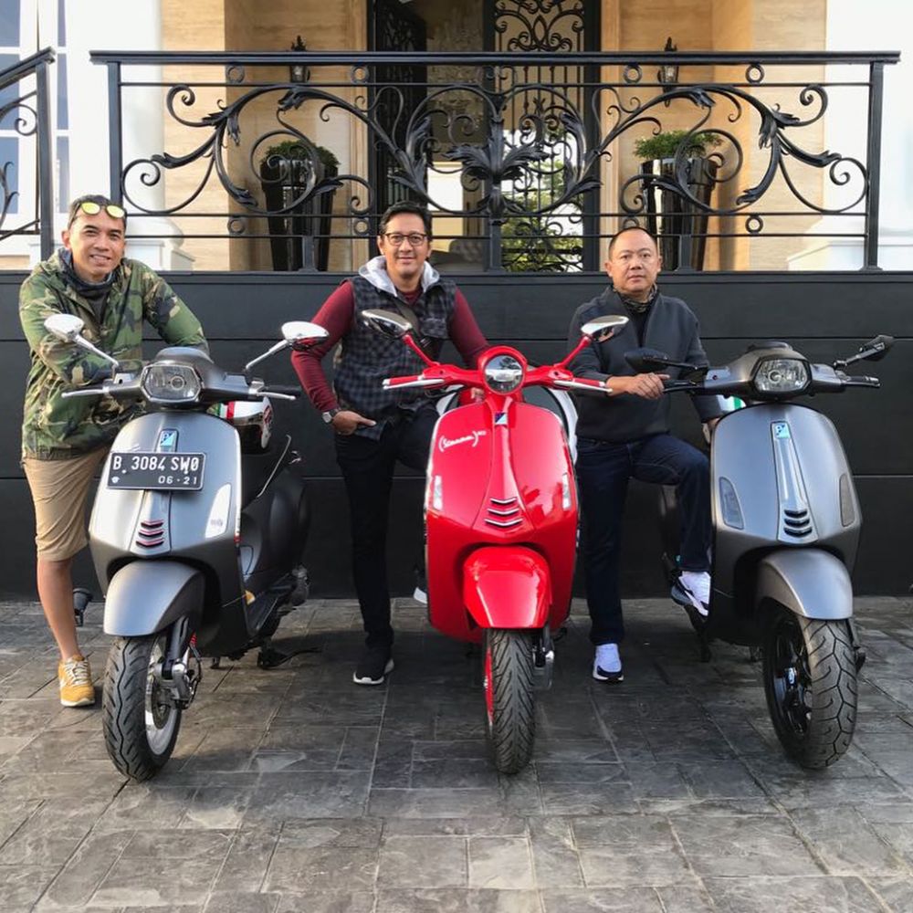 Bagian depan rumah Andre Taulany. Foto: IG/andretaulany.