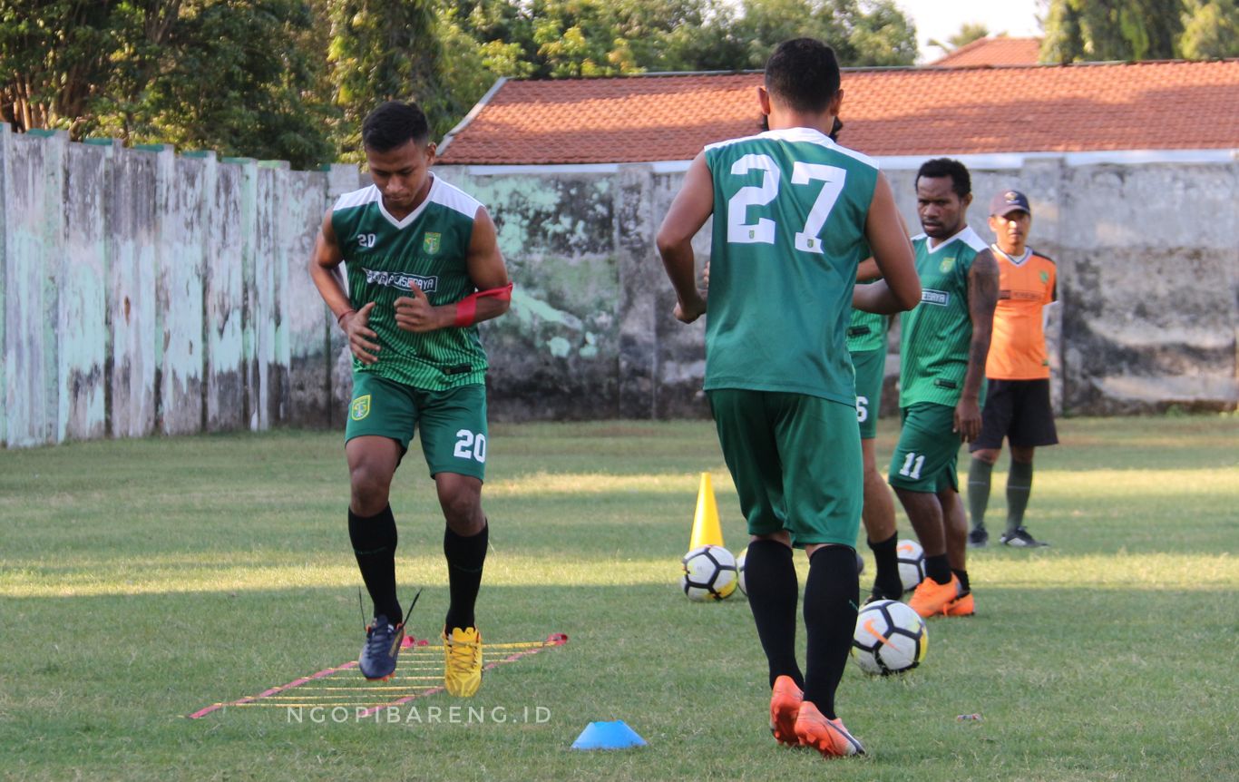 Pemain Persebaya, Osvaldo Haay (20). (foto; Haris/ngopibareng)