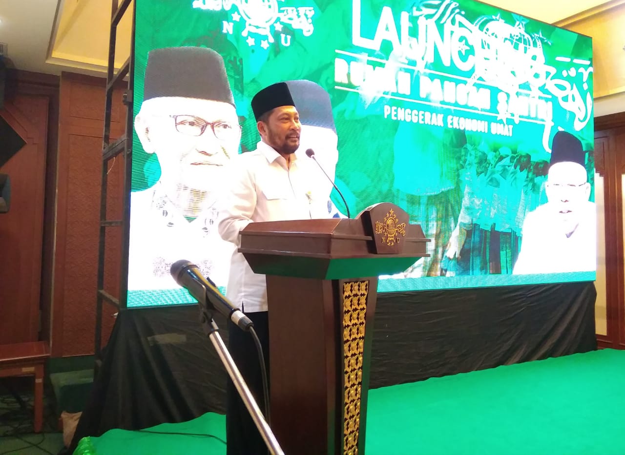 SAMBUTAN: Nota Kesepahaman (MoU) antara Ketua Umum NU KH Said Aqil Siroj dengan Direktur Utama Bulog Komisaris Jenderal (purnawirawan) Budi Waseso. (foto: nu for ngopibareng.id)