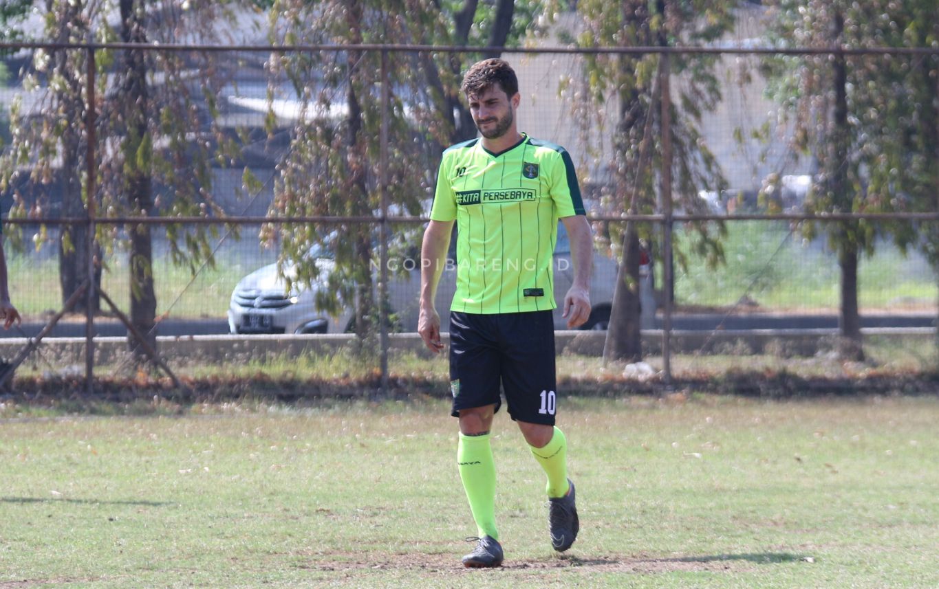 Gelandang Persebaya, Robertino Pugliara. (foto: Haris/ngopibareng)