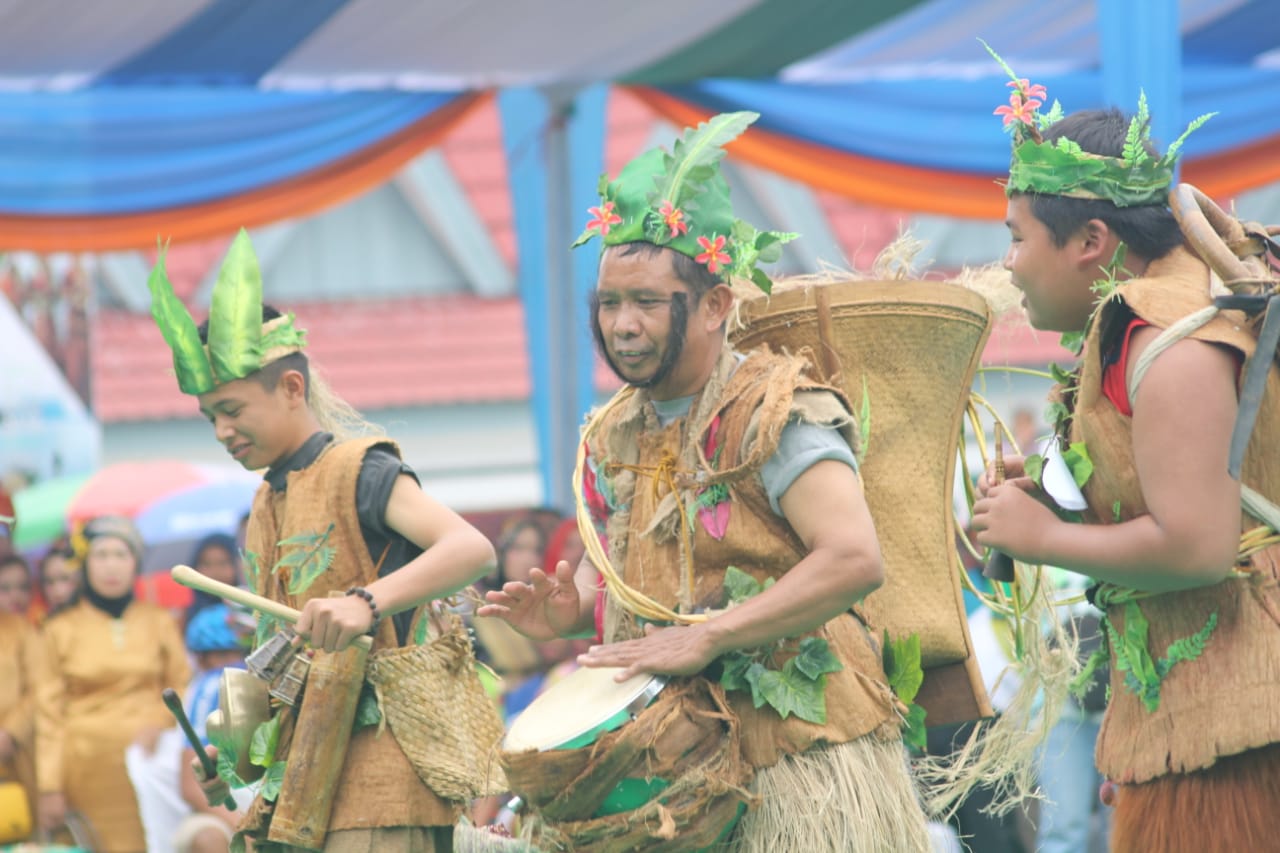 Keren, festival yang keren. Tradisi yang bisa ditawarkan. foto:kemenpar