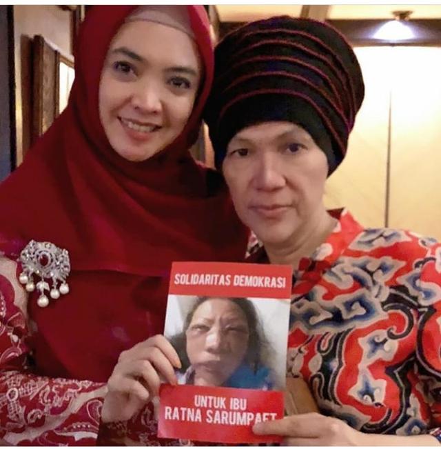 Foto Ingrid Kansil dan Dorce beri dukungan untuk Ratna Sarumpaet menuai polemik.