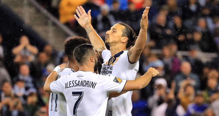 Zlatan Ibrahimovic cetak 20 gol dalam 24 penampilannya bersama LA Galaxy di MLS. (twitter@Ibra_Official)